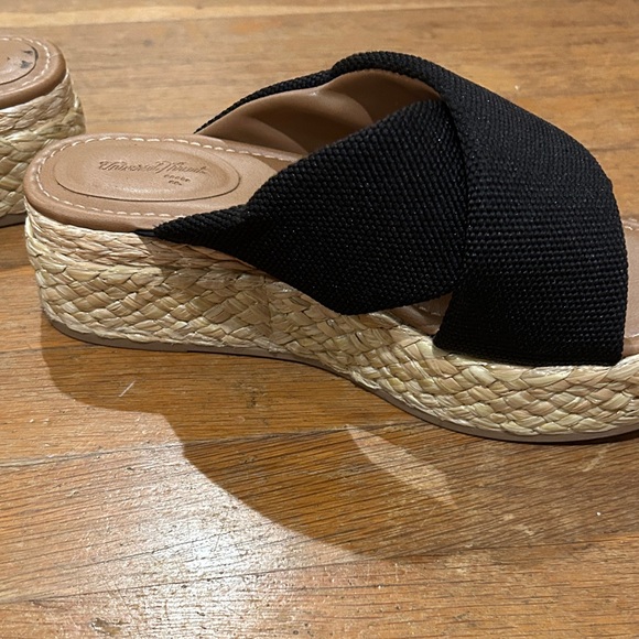 Women's Black Wedge Sandals slides size 8 universal thread - Picture 10 of 11
